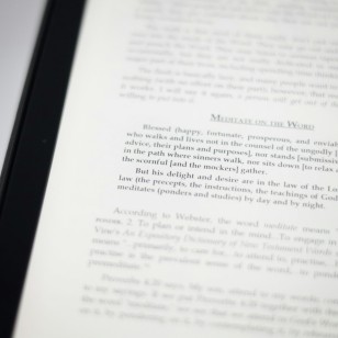 Obrazek 2 dla: Czytnik Ebooków ABC + "Pod Słońcem Orientu" (zestaw)